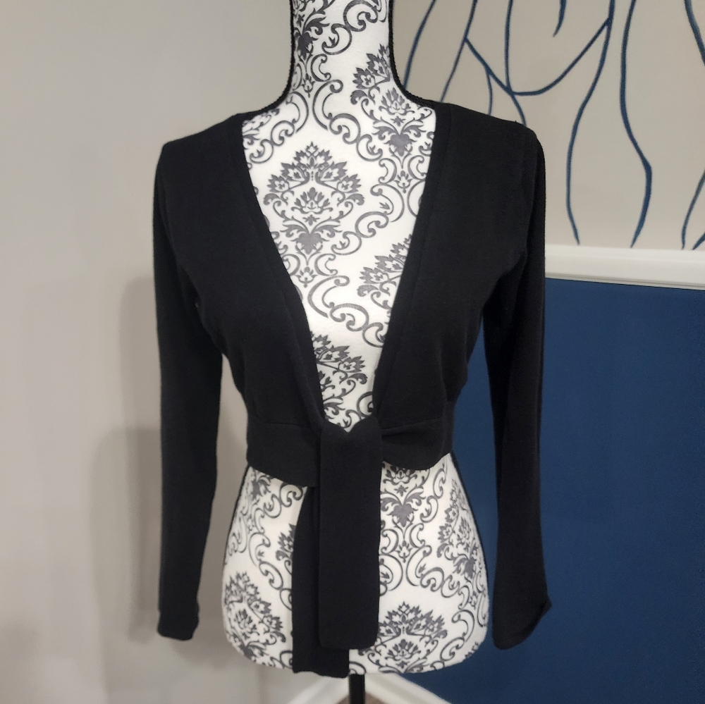 Takeout Black Wrap Crop Top